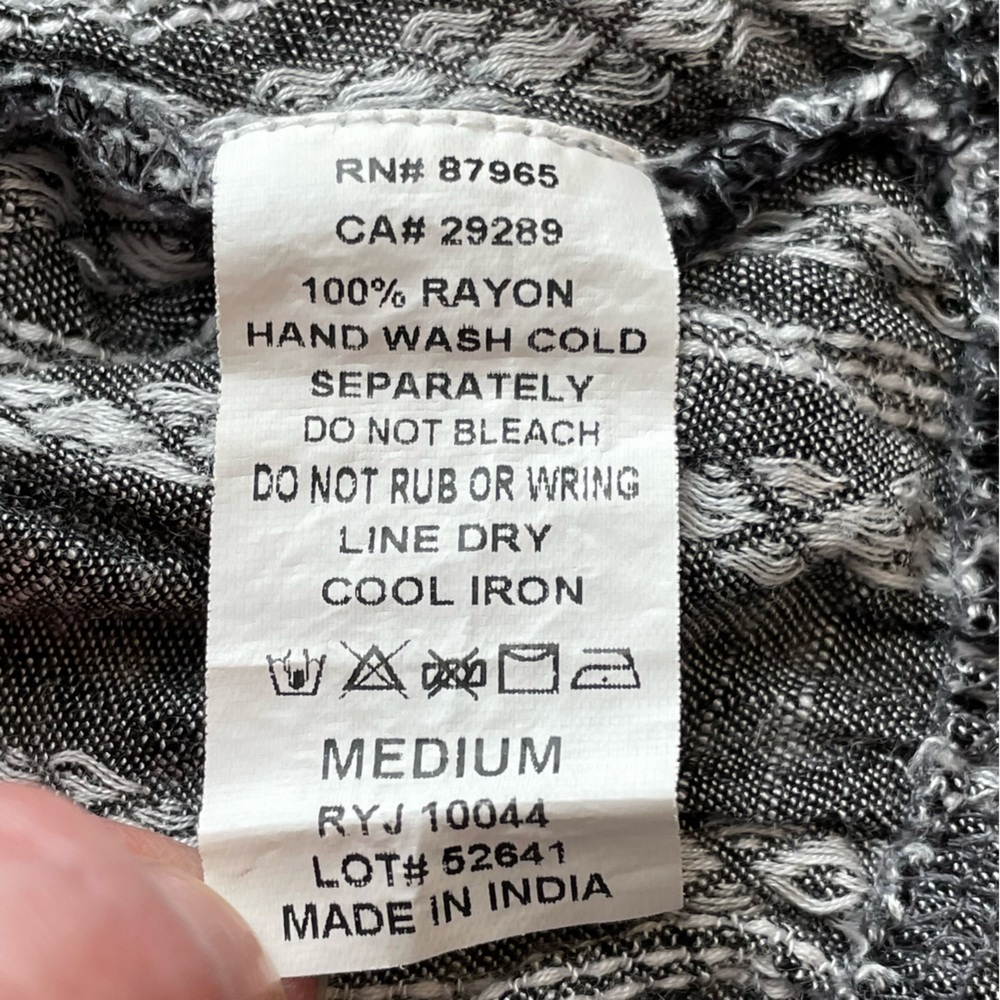 Elan Bohemian Crop Trop Size M Grey w White Boho Design Flutter Sleeves Ruffles - Picture 8 of 10